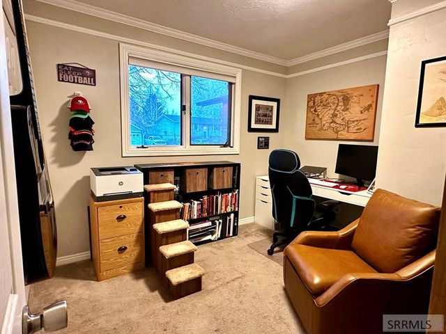 884 Buckboard Lane, Idaho Falls, ID 83402