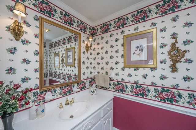 111 Weathers Street, Saint George, SC 29477