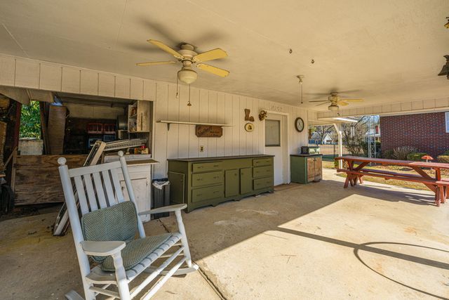 111 Weathers Street, Saint George, SC 29477