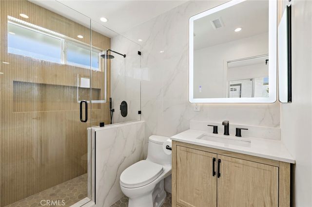 118 Avenida Santa Margarita B, San Clemente, CA 92672