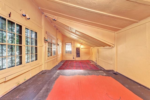 153 Main St, Wenham, MA 01984