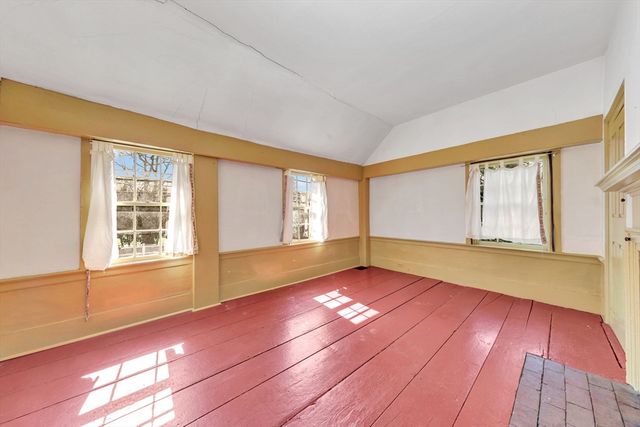 153 Main St, Wenham, MA 01984