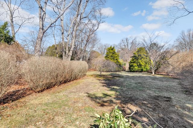 153 Main St, Wenham, MA 01984