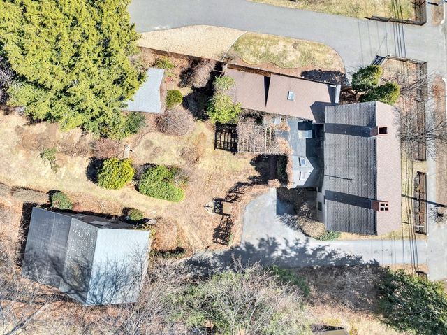 153 Main St, Wenham, MA 01984