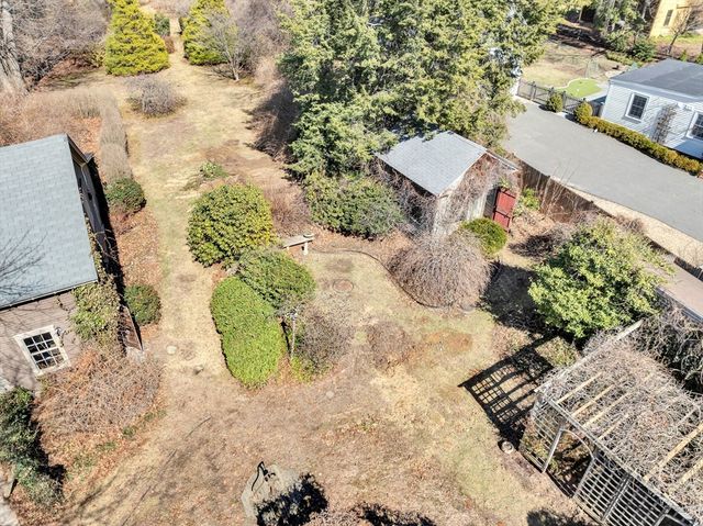 153 Main St, Wenham, MA 01984