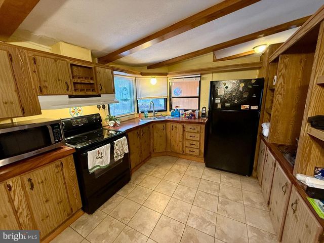 115 SPRING HILL LN, Honey Brook, PA 19344