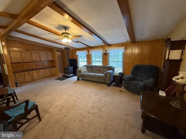 115 SPRING HILL LN, Honey Brook, PA 19344