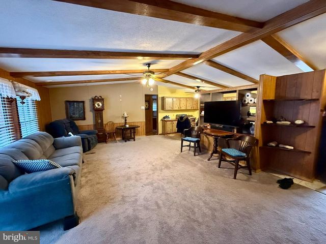115 SPRING HILL LN, Honey Brook, PA 19344