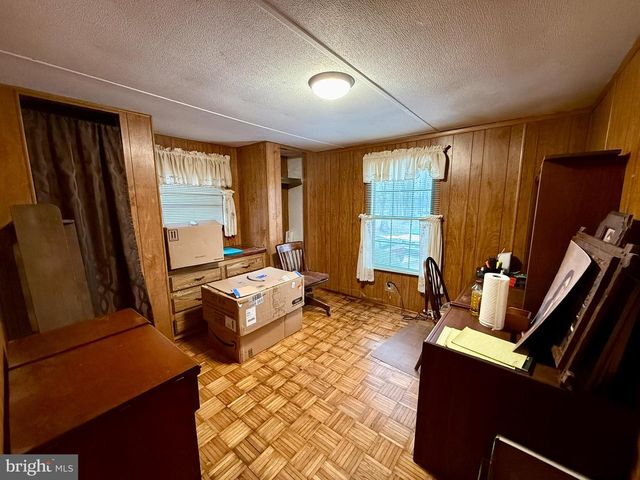 115 SPRING HILL LN, Honey Brook, PA 19344