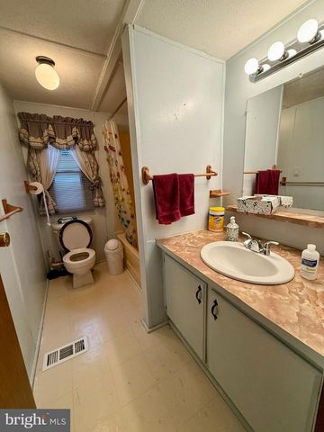 115 SPRING HILL LN, Honey Brook, PA 19344