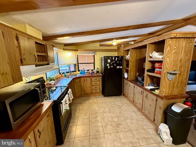 115 SPRING HILL LN, Honey Brook, PA 19344