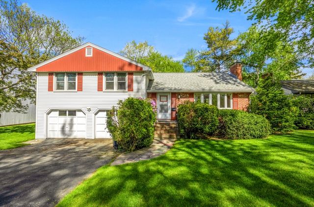 57 Spy Pond Ln, Arlington, MA 02474