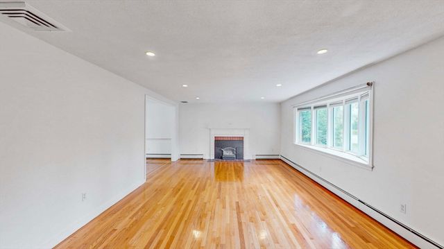 57 Spy Pond Ln, Arlington, MA 02474