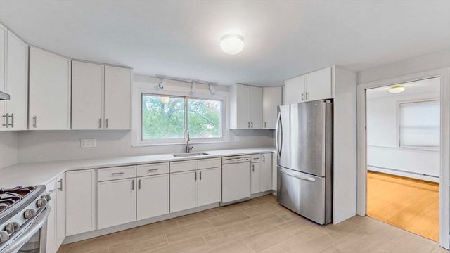 57 Spy Pond Ln, Arlington, MA 02474