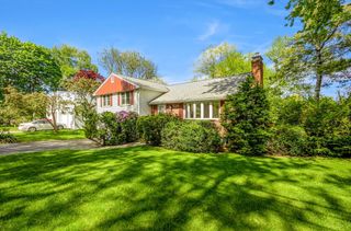 57 Spy Pond Ln, Arlington, MA 02474