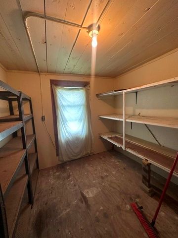 490 E Holley, Alba, TX 75410