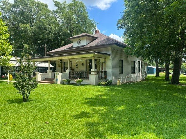 490 E Holley, Alba, TX 75410