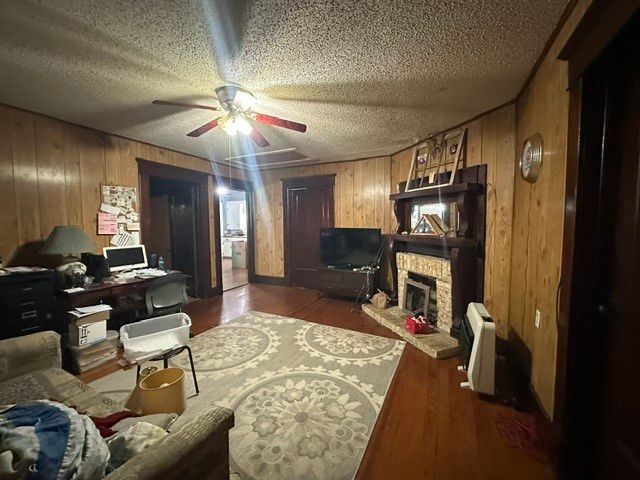 490 E Holley, Alba, TX 75410