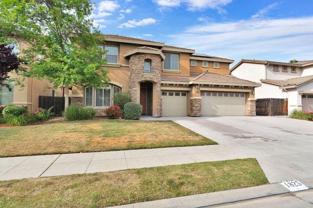 1823 Houston Avenue, Clovis, CA 93619