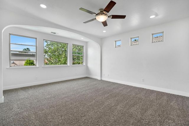 1823 Houston Avenue, Clovis, CA 93619