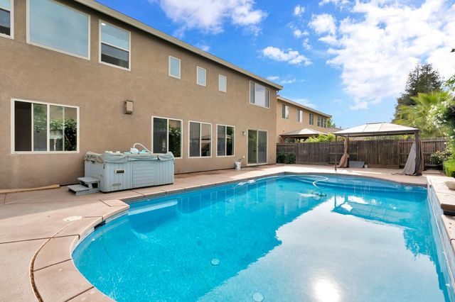 1823 Houston Avenue, Clovis, CA 93619