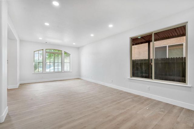 1823 Houston Avenue, Clovis, CA 93619