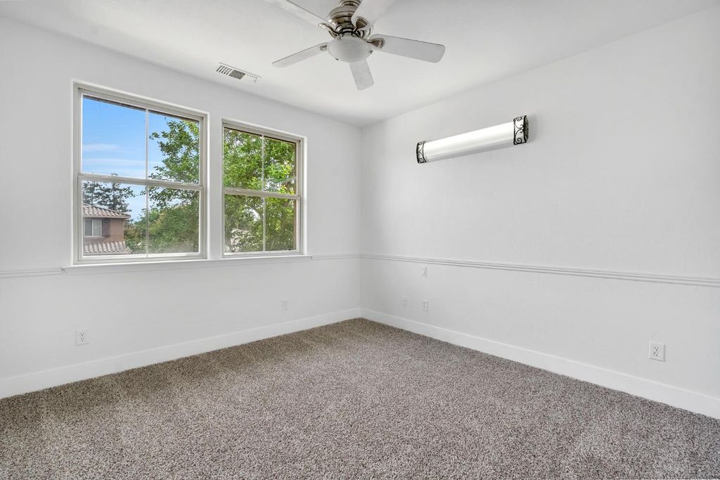 Image 13 of property listing at 1823 Houston Avenue, Clovis, CA 93619