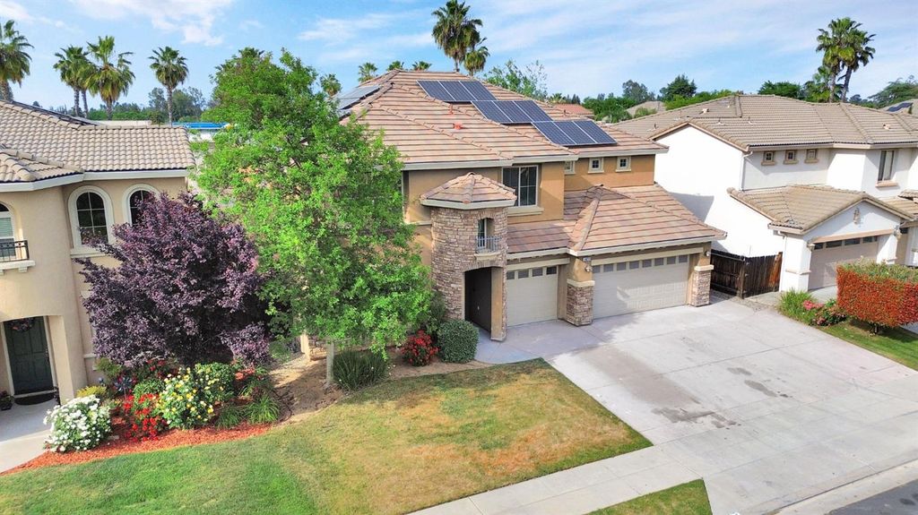 Image 30 of property listing at 1823 Houston Avenue, Clovis, CA 93619