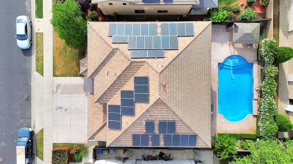 Image 36 of property listing at 1823 Houston Avenue, Clovis, CA 93619