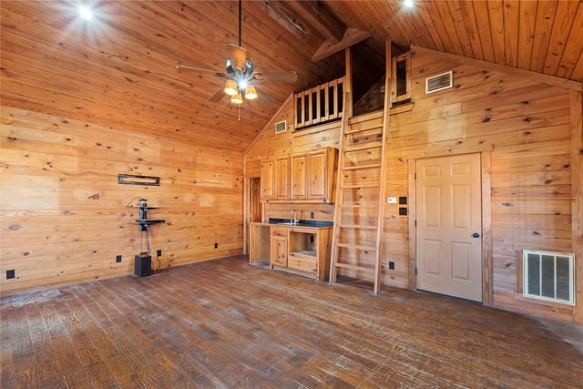 18288 Acre Lane, Kemp, TX 75143