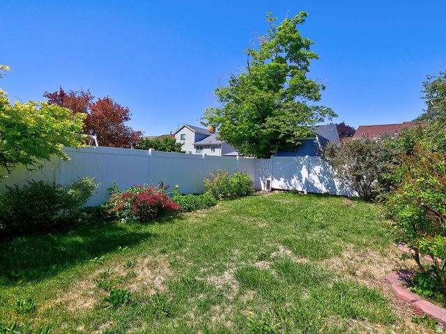 3073 W LINTON DR, West Jordan, UT 84088