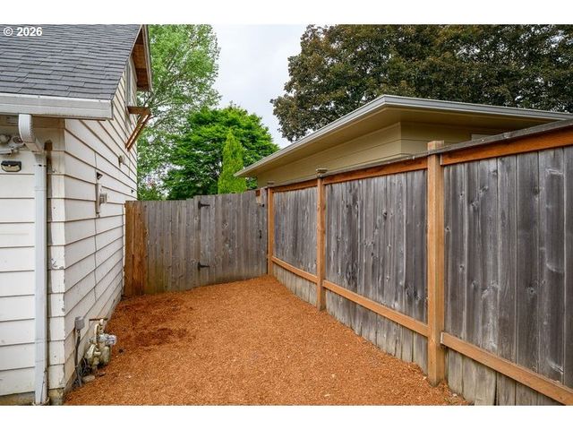 5215 Sw 184TH Ave, Beaverton, OR 97078