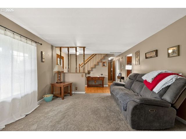 5215 Sw 184TH Ave, Beaverton, OR 97078