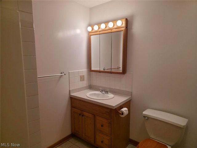 1478 Lockwood Road, Barberton, OH 44203