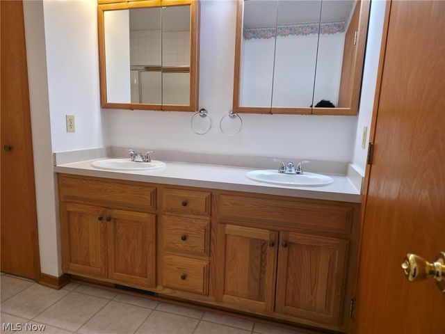 1478 Lockwood Road, Barberton, OH 44203