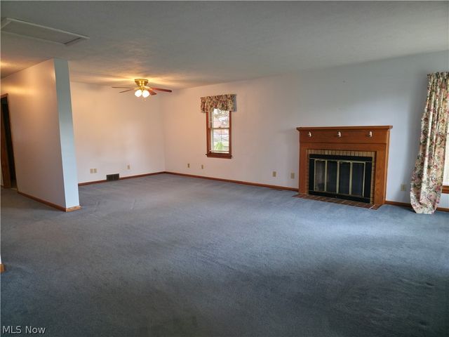 1478 Lockwood Road, Barberton, OH 44203