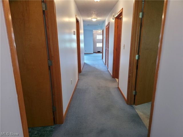 1478 Lockwood Road, Barberton, OH 44203