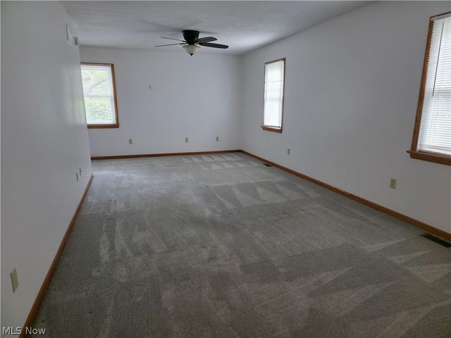 1478 Lockwood Road, Barberton, OH 44203