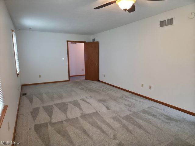 1478 Lockwood Road, Barberton, OH 44203