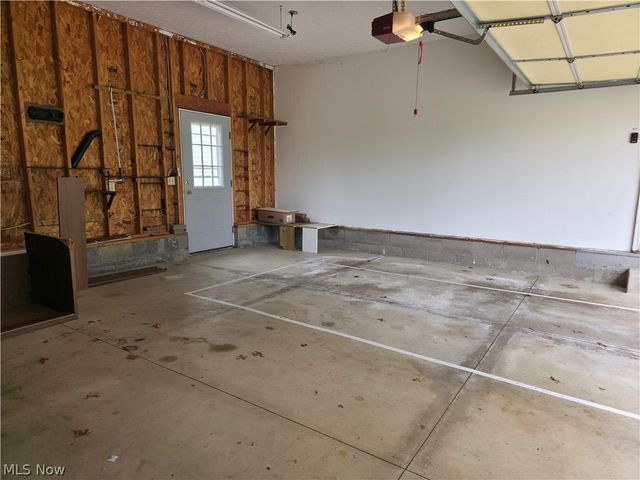 1478 Lockwood Road, Barberton, OH 44203