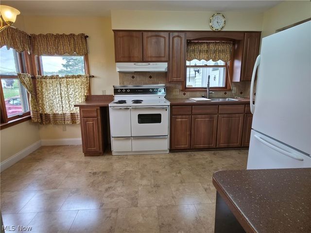 1478 Lockwood Road, Barberton, OH 44203