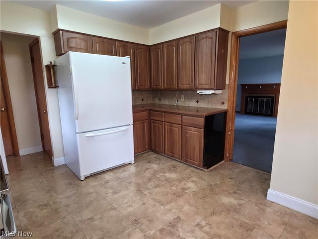 1478 Lockwood Road, Barberton, OH 44203