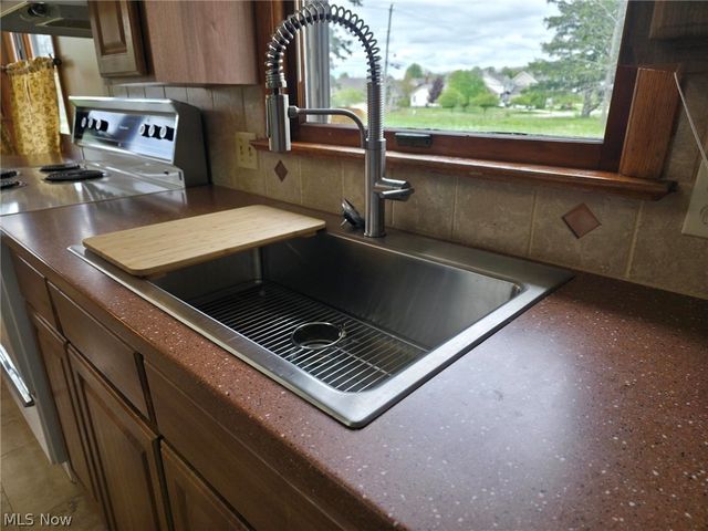 1478 Lockwood Road, Barberton, OH 44203