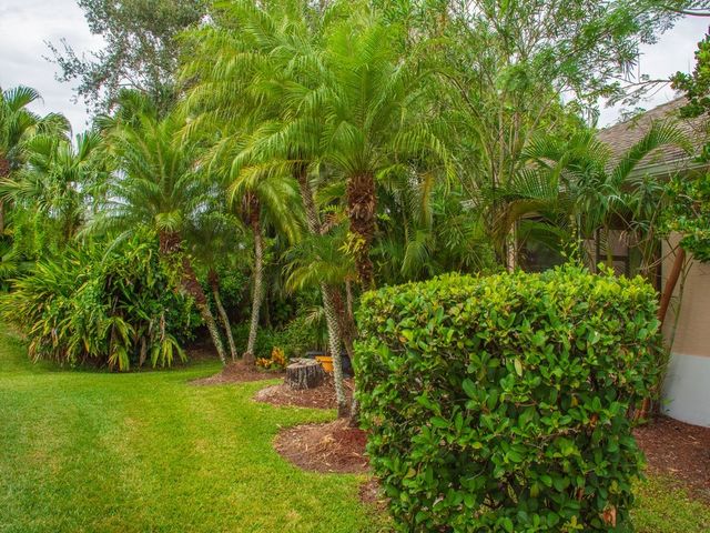 391 W Tangerine Square SW, Vero Beach, FL 32968