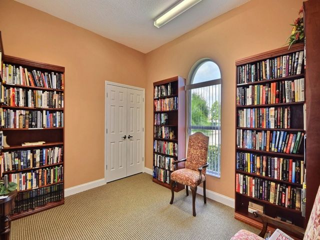 391 W Tangerine Square SW, Vero Beach, FL 32968