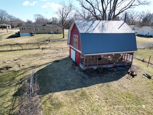 40798 N Forest View Road, Wadsworth, IL 60083