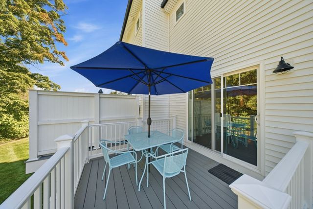 1093 Washington St 1093, Holliston, MA 01746