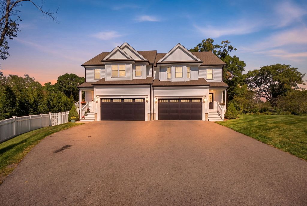 1093 Washington St 1093, Holliston, MA 01746