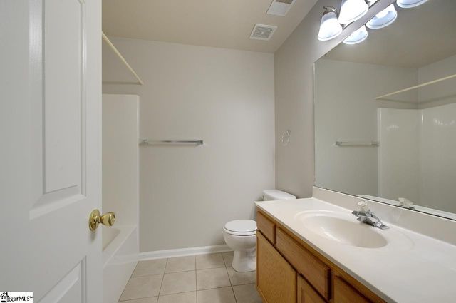 210 Highgate Circle, Greer, SC 29650