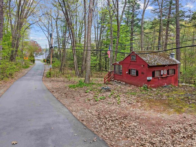 10 First Street, Windham, NH 03087